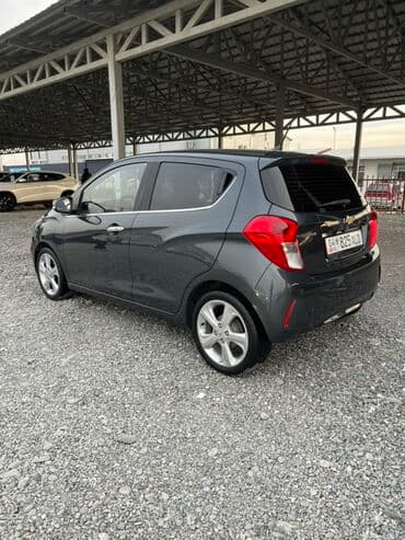 скутеры новые: Chevrolet Spark: 2019 г., 1 л, Вариатор, Бензин, Хетчбек — 7