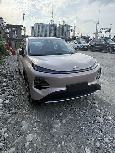 скоро: Changan Qiyuan Q05: 2025 г., Автомат, Электромобиль, Кроссовер — 2