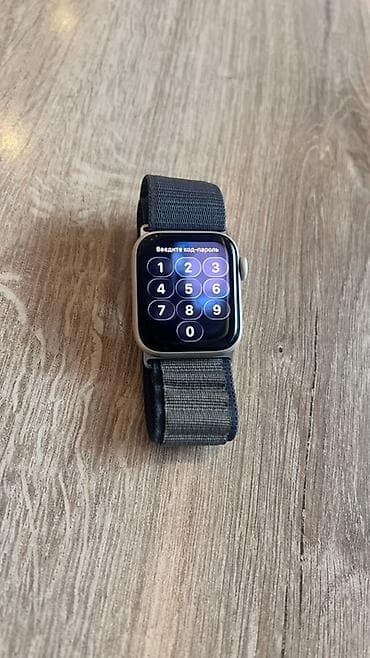Смарт‑часы Apple Watch (se 40мм), алюминиевый корпус светлого цвета
