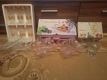 plastic: Набор столовой посуды и стекла: - Набор высоких стаканов с золотистым — 1