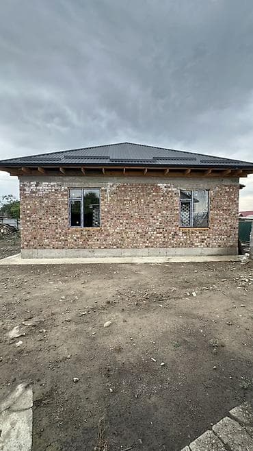 Кыймылсыз мүлк: 📍 В Сокулуке в районе Церкви, продаётся дом на стадии ПСО. 🏡Площадь — 3