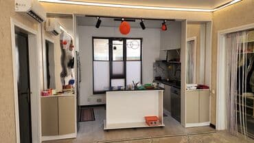 дверь хайтек: Деревянная лестница Для дома, Бесплатная консультация, Форма лестницы: Много-маршевая, Стиль: Хайтек — 9