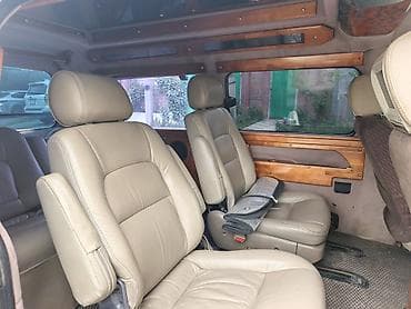 меняю на минивен: Премиальный салон минивэна/микроавтобуса с индивидуальными креслами и — 5