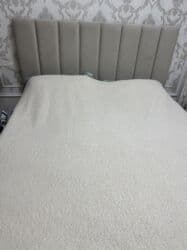 железный кровать купить: Продается двуспальная кровать. В хорошем состоянии. Пользовались — 3