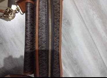 вещи из кореи: Сумка от Майкл Корс 
состояние отличное 👍 — 9