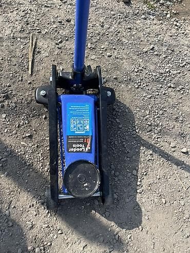 отбойный малаток: Гидравлический подкатной домкрат Leader Tools - Тип: подкатной — 2