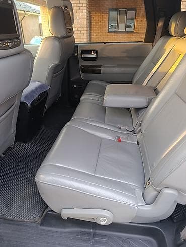 тойота 7 мест внедорожник: Toyota Sequoia: 2008 г., 5.7 л, Газ, Внедорожник — 5
