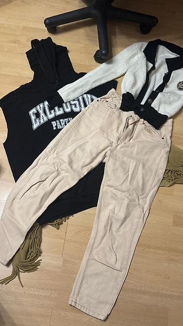 Джинсы: Набор одежды за все 2000 или можем договориться, некоторые вещи в — 6