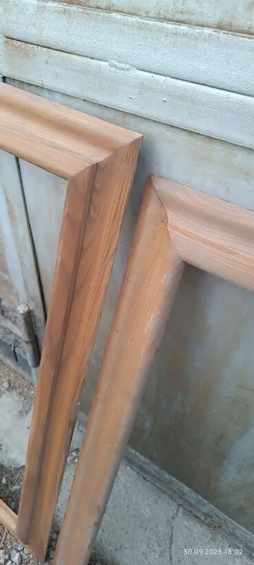 красивые вещи: Продаю лакированные, деревянные рамы для картин, ручной работы,одна — 3