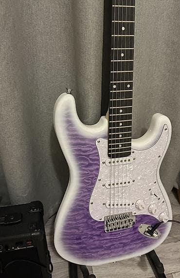 yamaha f310 гитара: Электрогитара формата Stratocaster-Style с комплектом: чехол медиаторы — 4