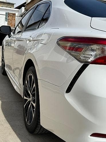 Унаа: Toyota Camry: 2018 г., 2.5 л, Автомат, Бензин, Седан — 6