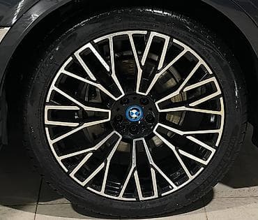 Транспорт: BMW X7: 2021 г., 3 л, Автомат, Бензин, Внедорожник — 7