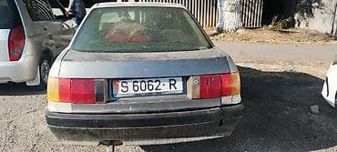 Audi: Audi 80: 1990 г., 1.8 л, Механика, Бензин, Седан — 5