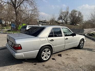 bmw m5 e60 v10: Mercedes-Benz W124: 1992 г., 2.3 л, Автомат, Бензин, Седан — 4