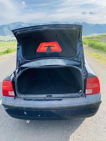 салон машины: Volkswagen Passat: 1998 г., 1.8 л, Механика, Бензин, Седан — 1