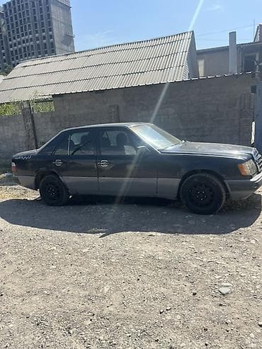 9: Mercedes-Benz W124: 1990 г., 2.9 л, Бензин, Седан — 4