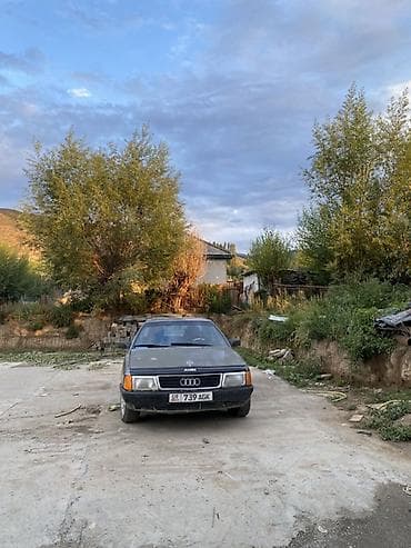 лобовое стекло subaru outback: Audi 100: 1989 г., 2 л, Механика, Бензин, Седан — 1
