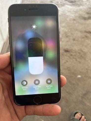 iqoo 15r бишкек: IPhone SE 2020, Черный — 2