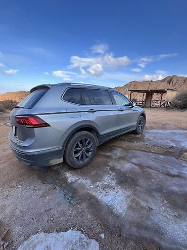 вольсваген тигуан: Volkswagen Tiguan: 2023 г., 2 л, Автомат, Бензин, Кроссовер — 2