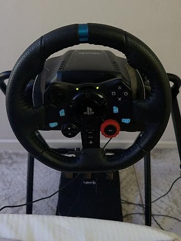 Срочно продаю Игровой комплект для автосимов Logitech для
