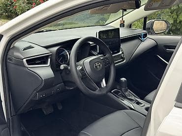 Toyota Corolla: 2021 г., 1.8 л, Вариатор, Гибрид, Седан — 8