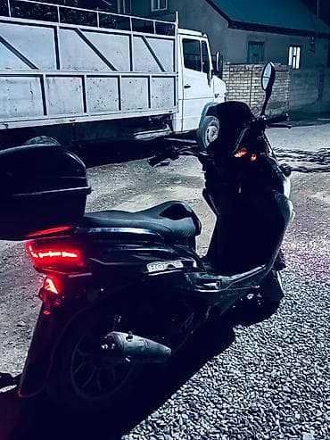 harley devidson: Скутер Honda (черный цвет) - Тип: городской скутер с автоматической — 3