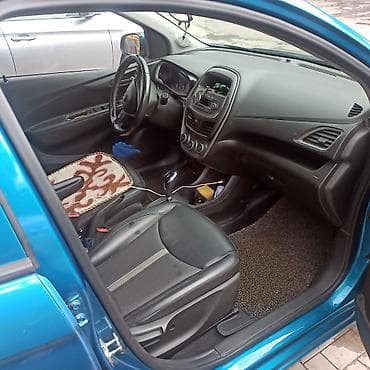 Продажа авто: Chevrolet Spark: 2019 г., 1 л, Вариатор, Бензин, Хэтчбэк — 5