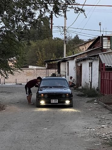 nissan moco: BMW 5 series: 1991 г., 2.5 л, Механика, Бензин, Седан — 2