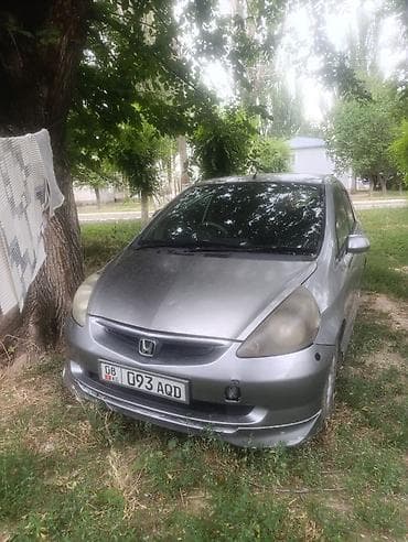 Honda Fit: 2003 г., 1.3 л, Автомат, Бензин, Хэтчбэк at lalafo.kg Honda Fit: 2003 г., 1.3 л, Автомат, Бензин, Хэтчбэк