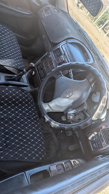 ford crown victoria: Toyota Caldina: 2000 г., Ручные, Универсал — 3