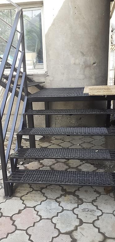 Тепкичтер жана тетиктер заказ менен: Темир тепкич Тышкы буюм, Тепкичтин формасы: Түз, Стиль: Модерн — 3