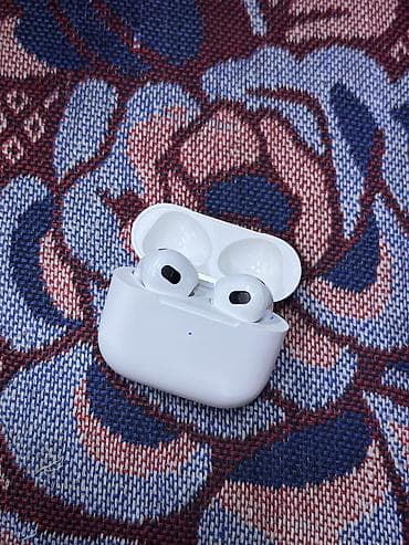 Беспроводные наушники-вкладыши с зарядным кейсом - Форм-фактор: TWS