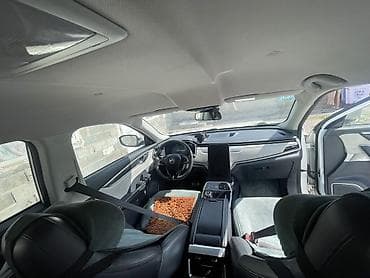 гулдоп ал: Электромобиль кроссовер (белый) - Кузов: компактный 5‑дверный — 5