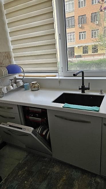 продается комната: 4 комнаты, Собственник, С мебелью полностью — 10