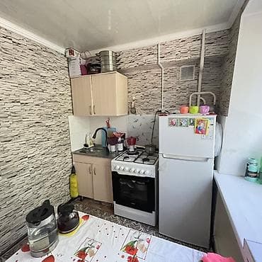 боконбаева советская: 2 комнаты, 49 м², 1 этаж, Косметический ремонт — 5