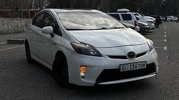Унаа сатуу: Toyota Prius: 2015 г., 1.8 л, Автомат, Гибрид, Хетчбек — 6