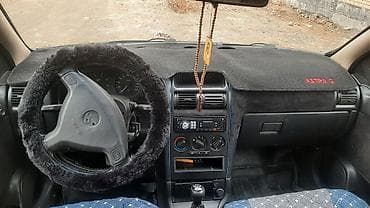 ом 646: Opel Astra: 2000 г., 1.6 л, Механика, Бензин, Универсал — 4