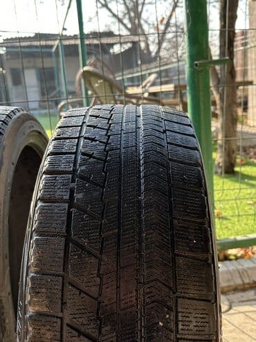 шины на рав 4: Шины 235 / 40 / R 19, Зима, Б/у, Пара, Легковые, Япония, Bridgestone — 2