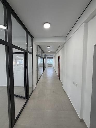 centr park: Аренда офисов, 216 м², В бизнес центре, С видом на горы, 1 линия, С отдельным входом — 4