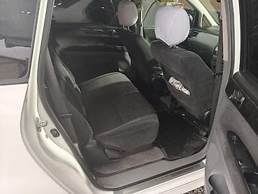Toyota Ipsum: 2003 г., 2.4 л, Автомат, Бензин, Вэн/Минивэн — 6