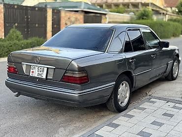 mers e124: Mercedes-Benz W124: 1993 г., 2.2 л, Автомат, Бензин, Седан — 4