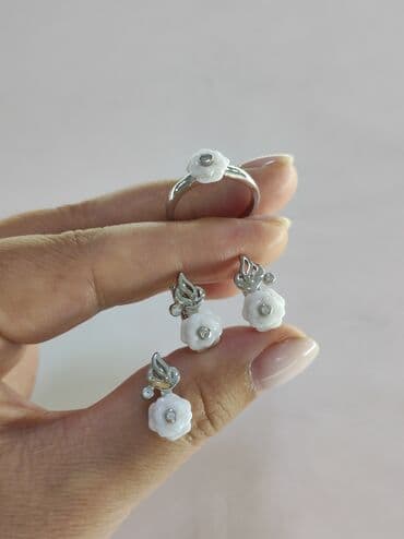 Новая коллекция Комплект с эмалью Роза Серебро 925 пробы Цена