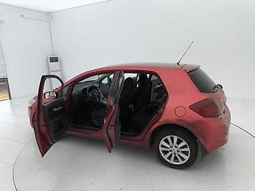 Продажа авто: Toyota Auris: 2007 г., 1.6 л, Бензин, Хэтчбэк — 8