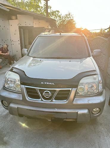 Nissan X-Trail: 2001 г., 2 л, Механика, Газ, Кроссовер