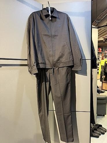 летний спортивный костюм: Мужской комплект из двух предметов: легкая куртка и брюки — 1