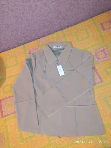 продаю в связи с переездом: Куртки размер L ангора — 2