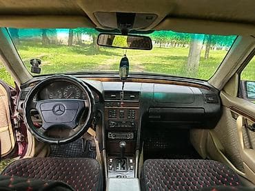 Продажа авто: Mercedes-Benz C-Class: 1994 г., 2 л, Автомат, Бензин, Седан — 8