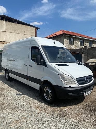 Грузовик, Mercedes-Benz, Стандарт, 4 т, Б/у at lalafo.kg Грузовик, Mercedes-Benz, Стандарт, 4 т, Б/у