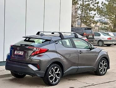 Toyota C-HR: 2019 г., 2 л, Вариатор, Бензин, Кроссовер