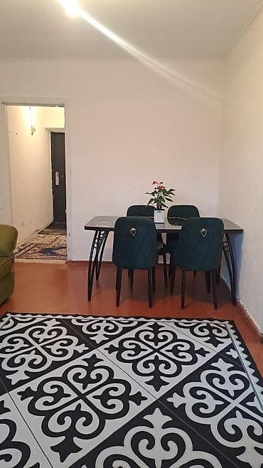 квартира для девушек: 2 комнаты, 42 м², 104 серия, 1 этаж, Старый ремонт — 6